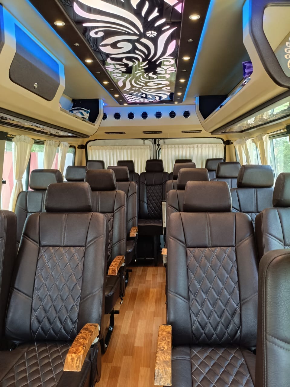 14 seater Tempo Traveller in Rental Best luxury travellers
